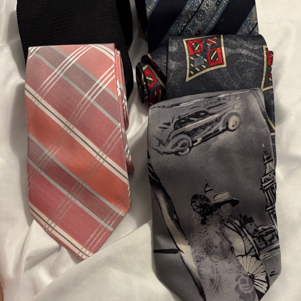 7 Assorted Men's Ties Collection - image 2